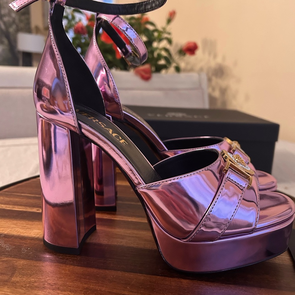 Versace authentic Pink Metallic Platform Heels. Brand New.